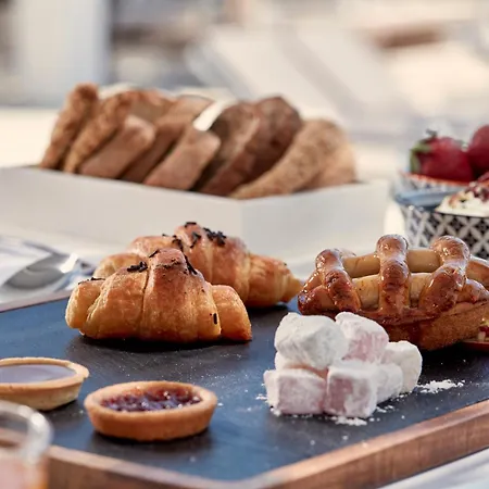 فندق Mr & Mrs White Paros & 4*