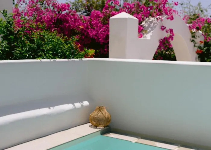 Mr & Mrs White Paros &