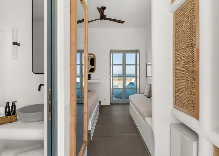 Mr & Mrs White Paros & 4* Науса