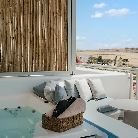 Mr & Mrs White Paros & ホテル