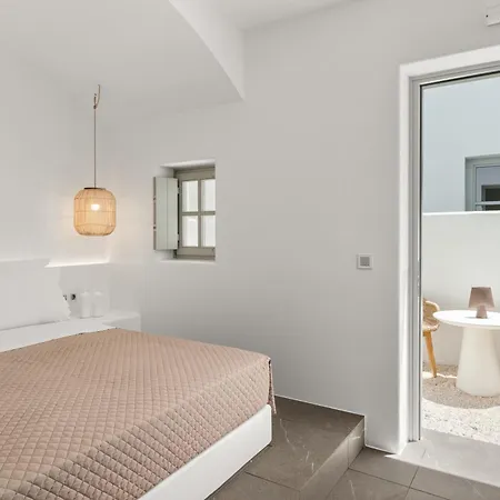 Ξενοδοχείο Mr And Mrs White Paros & Νάουσα