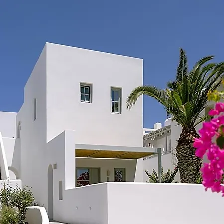 Mr And Mrs White Paros & 4*