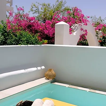 Mr And Mrs White Paros &